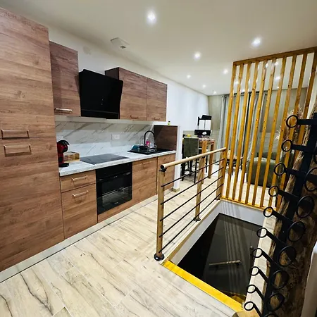 Apartman Neuf Calme, Centre Village, Vue Chateau